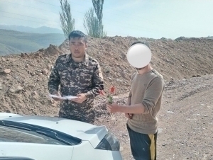 A young man who plucked 2 mountain tulips in Tashkent region paid a fine