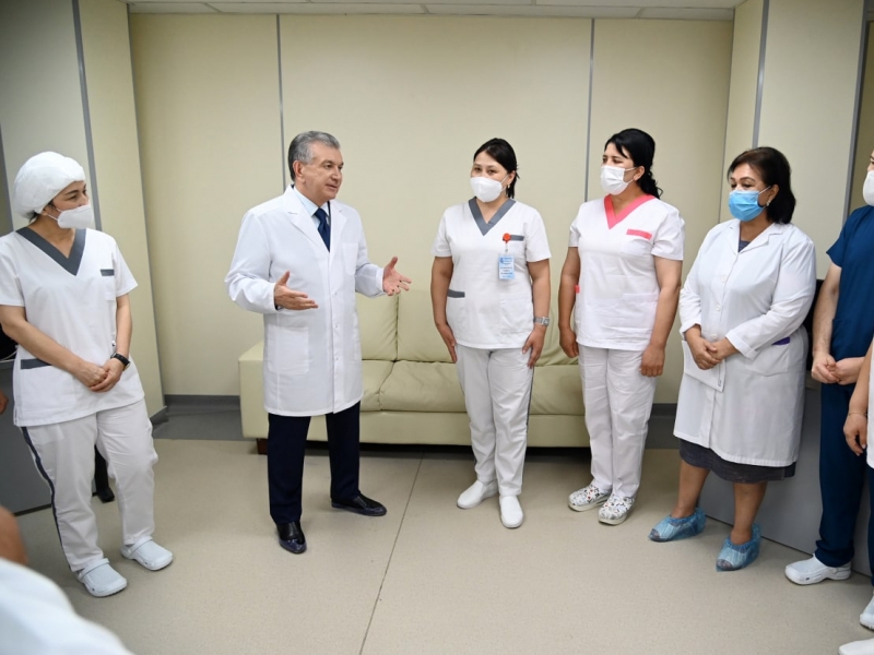 Katta külotlu pornoda suratga tushgan etuk ayollarning katta videolari Anfisa Chexova va Irene Ferrari bilan jinsiy aloqa