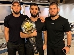 Zubayra Tuxugov oktagonga qaytmoqda 