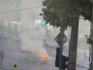 Car catches fire in Tashkent