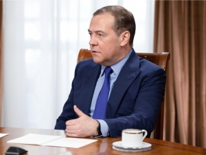 Yevropaliklarning xotirjam uyqusi tugadi – Medvedev