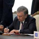 Президент янги бир қонунни имзолади