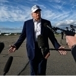 Суд Трампнинг божларини ноқонуний деб топди