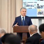 Mirziyoyev Farg‘onada 2 hokimni ishdan oldi, uchtasiga hayfsan berdi