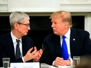 Apple раҳбари Трампнинг инаугурациясига 1 млн доллар ажратади