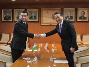 The Foreign Minister of Uzbekistan visited Japan