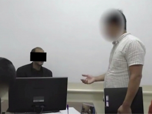 Director in Navoiy caught attempting to take teacher’s travel allowance (video)
