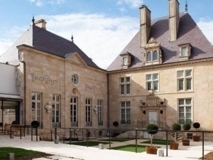 Францияда Луврдаги талончиликдан бир неча соат ўтиб, яна бир музей ўғирланди