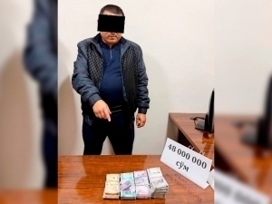 Sud boshqaruvchisi yordamchisi 48 mln so‘m bilan ushlandi
