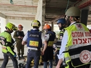 Эрон Исроилни кассетали ракеталар билан бомбардимон қилди (видео)