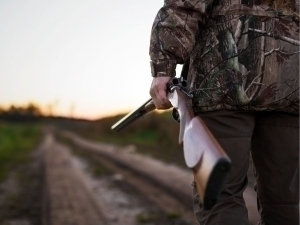 Jizzaxda erkak do‘stini yovvoyi to‘ng‘iz bilan adashtirib otib qo‘ydi