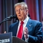 “Туб бурилиш нуқтаси”: Трамп Эрон билан уруш ҳақида баёнот берди