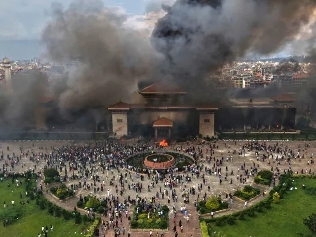 Parlament yoqilib, yetakchi ag‘darildi. Nepaldagi Z-avlodning qonli namoyishlari haqida nimalar ma’lum? 