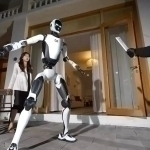 Xitoyda kung-funi biladigan robot ishlab chiqildi (video)