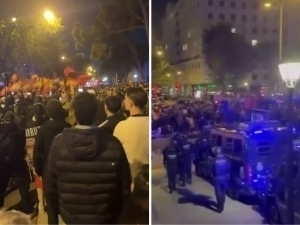 Испанияда поезд ҳалокати ортидан ҳукуматга қарши намойишлар бошланди (видео)
