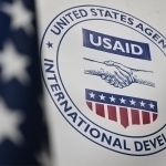 АҚШ USAID дастурларини бутунлай ёпди