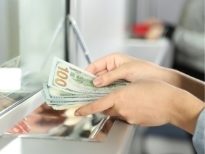 Dollar kursi balandladi