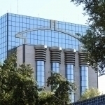 The Central Bank punishes 9 banks