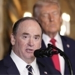 Katta tozalash: AQSH Harbiy-dengiz kuchlari vaziri ham ishdan haydaldi