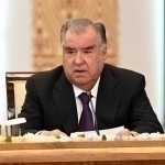 Imomali Rahmon Markaziy Osiyoda yirik neftni qayta ishlash zavodi qurishni taklif qildi