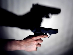 36 yoshli erkak leytenant qaynog‘asi tomonidan otib tashlandi