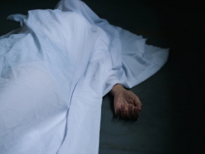 Олмалиқдаги мактабда 17 ёшли қиз вафот этди 