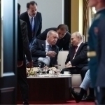 Бишкекдан ноёб кадрлар: ким ким билан норасмий мулоқот қилди? (фото)