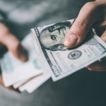 Dollarning rasmiy kursi tushdi