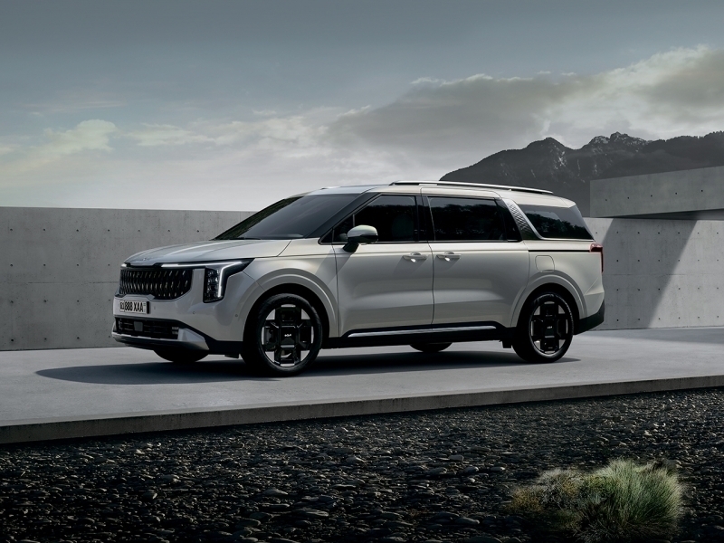 Yangi Kia Carnival – oilaviy va korporativ transportning yangi standarti