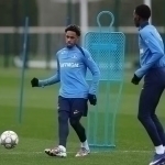 “Tottenxem”ning ikki nafar hujumchisi avtohalokatga uchradi