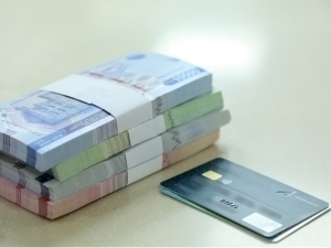State to pay sick leave benefits in private enterprises as well