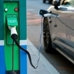 Elektromobillarni quvvatlantirish stansiyalari asbob-uskunalari bojxona bojidan ozod qilindi