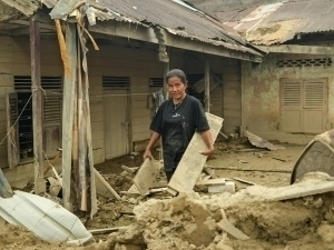 Индонезияда сув тошқини оқибатида 14 киши ҳалок бўлди