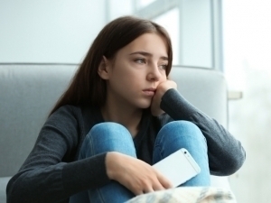 Z авлод ўзини энг бахтсиз ҳис қилмоқда – тадқиқот