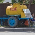 Kvas, cholob yoki gazli suv. Markaziy Osiyo ko‘chalarida odamlar chanqog‘ini qanday qondiradi?