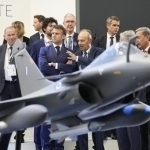 Европага ягона стандартли жангчи самолёти зарур – Макрон