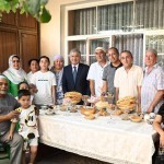 Мирзиёев Тошкентдаги аҳоли уйларида меҳмон бўлди (фото)