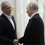 Трамп Россия Эронга ҳарбий ёрдам бераётганига ишонмаслигини айтди