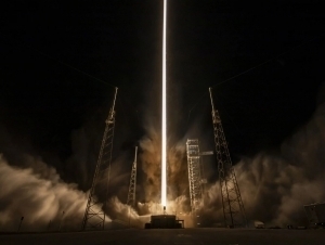 SpaceX антенна ва роутерсиз ишлайдиган алоқа тизимини тақдим этди