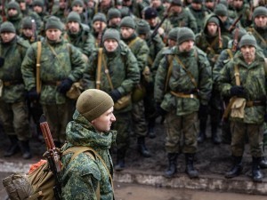 Россияда уруш учун мажбурий меҳнатни тарғиб қилиш бошланди – Британия разведкаси