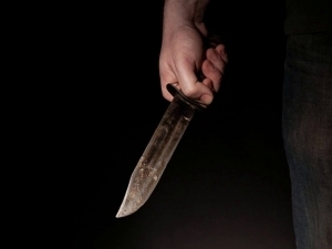 Андижонда 26 ёшли эркак икки кишини пичоқлади