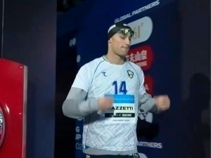 Italian world champion starts race wearing Shomurodov’s jersey