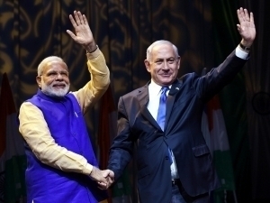 Modi Isroilga bordi (video)