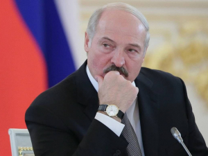 Лукашенко ҳокимиятни тарк этиш шартларини маълум қилди