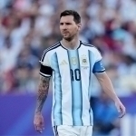 Messi otasi vafoti sabab faoliyatini vaqtinchaga to‘xtatdi – manba