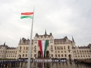 Vengriya 10 nafar rossiyalik diplomatni mamlakatdan haydamoqchi