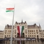 Vengriya 10 nafar rossiyalik diplomatni mamlakatdan haydamoqchi
