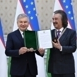Prezident Farrux Zokirovni “Buyuk xizmatlari uchun” ordeni bilan mukofotladi