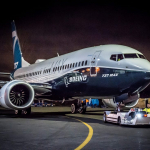 Boeing икки ҳалокатдан кейин 737 MAX самолётини ишлаб чиқаришни тўхтатяпти