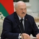 “Haqiqiysi bizda”. Lukashenko AQSHda demokratiya yo‘qligini aytdi